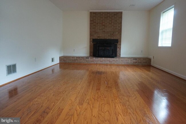 Building Photo - 4382 Harvester Farm Ln