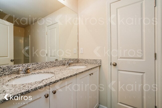 Building Photo - 9095 Aegean Cir