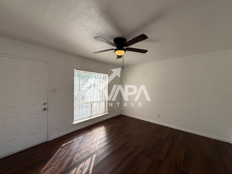 Building Photo - 5331 Bakersfield St