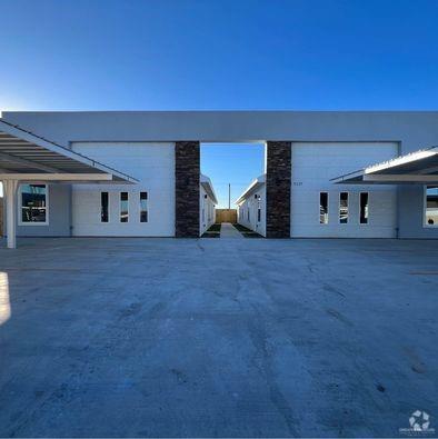 Building Photo - 9219 N 59th Ln