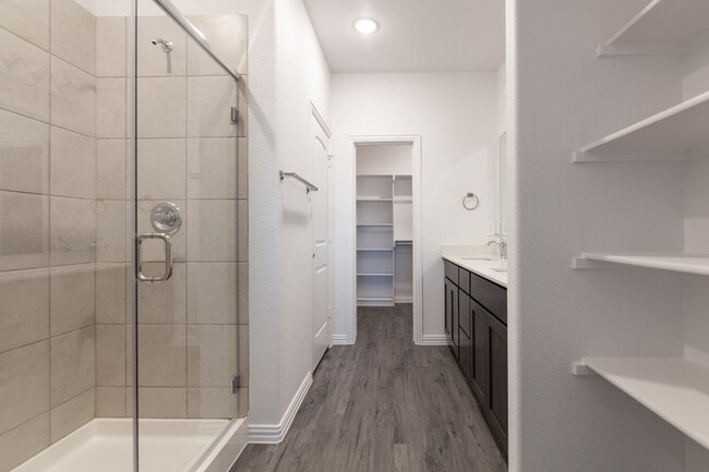 Building Photo - 1446 Waterview Dr