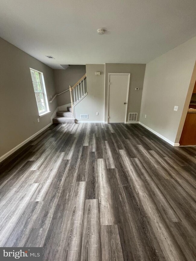 Building Photo - 775 Hatfield Ct