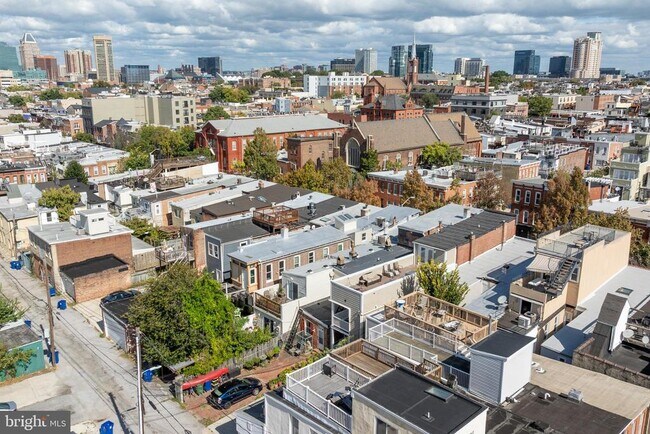 Building Photo - 1330 S Charles St