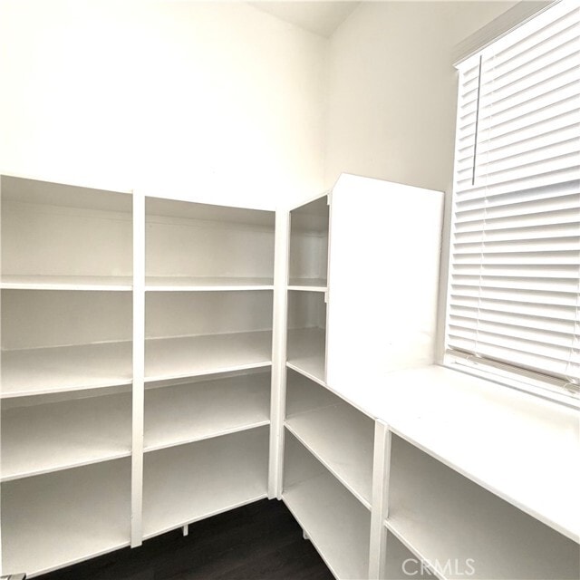 Building Photo - 981 E Mason Ln