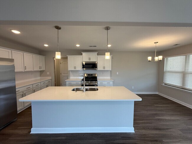 Building Photo - 9679 Bloomington Circle S