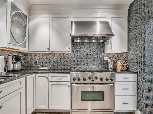 Building Photo - 1109 NW 55th St