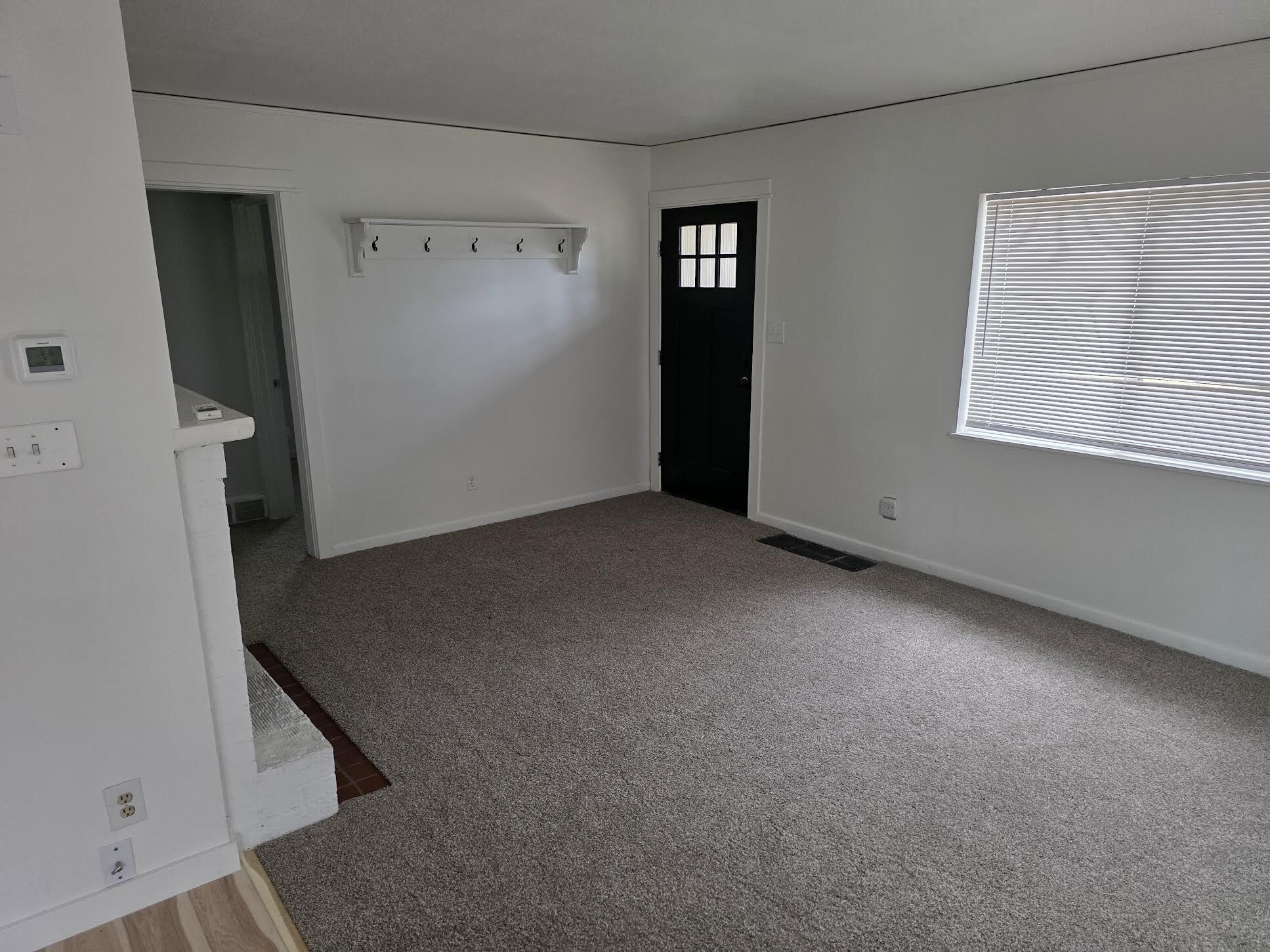 Building Photo - 1340 SW Hayter St