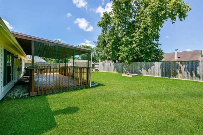 Building Photo - 2119 Landcircle Ct