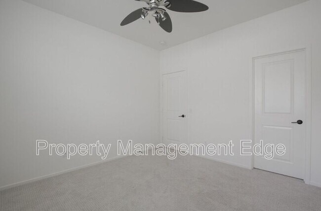 Building Photo - 662 Gemstone Dr