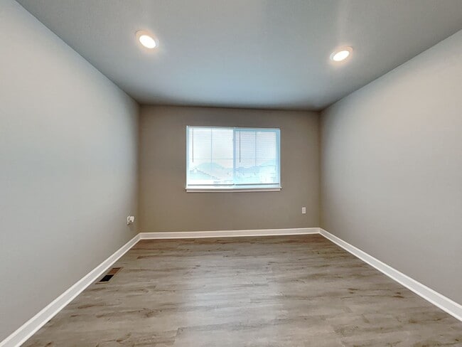 Building Photo - 3 BR/2.5BA | Newly Renovated Single Family Home | 1-Car Garage Parking | Community Pool!