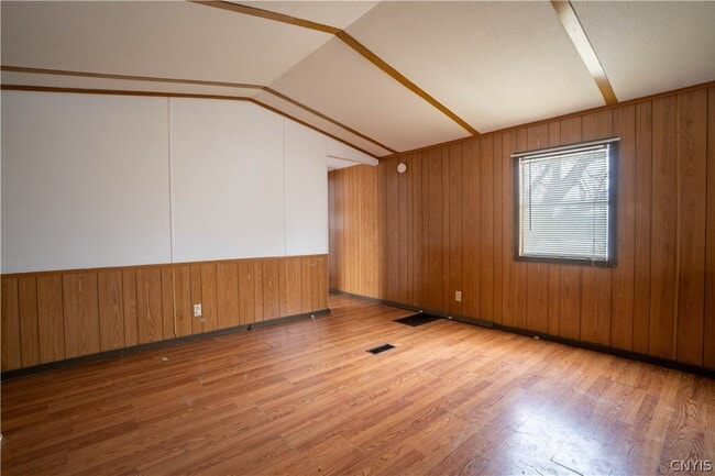 Building Photo - 108 Mountain View Ln