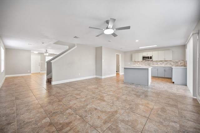 Building Photo - 800 Green Heath Ave