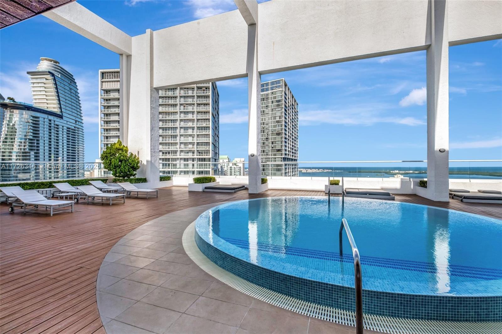 Building Photo - 500 Brickell Ave