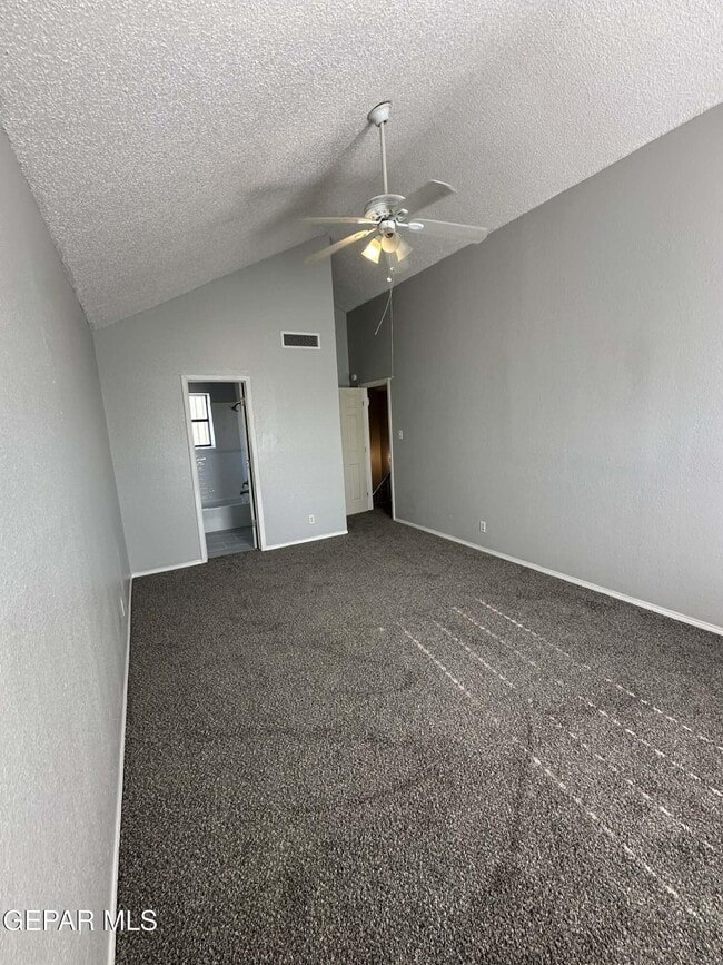 Building Photo - 11364 Crater Lake Ave