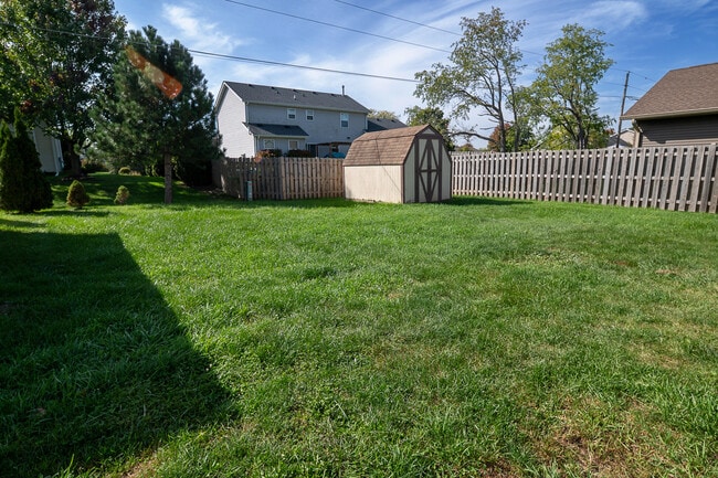 Building Photo - 1857 Willow Rd