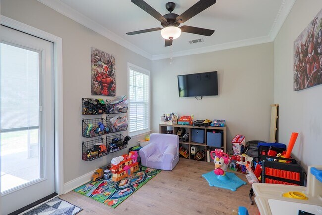 Building Photo - 81 Gatling Way