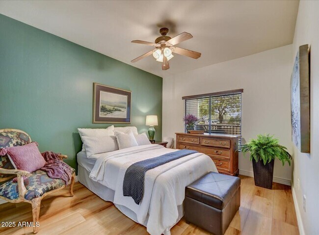 Building Photo - 5450 E Deer Valley Dr