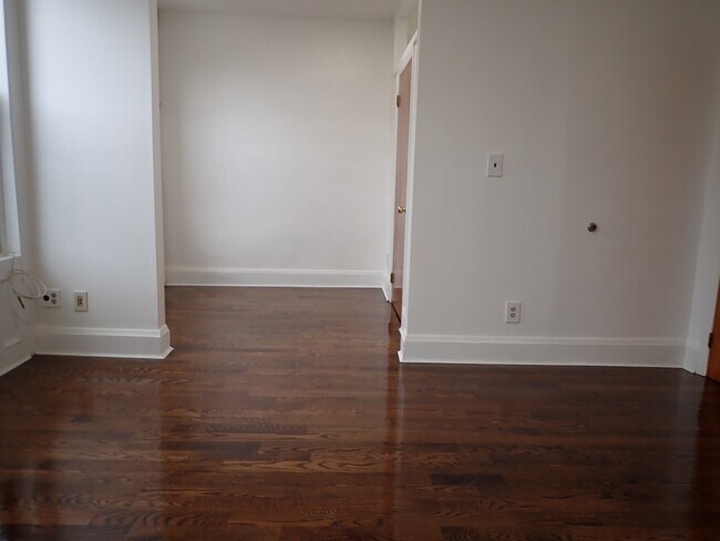 Building Photo - 1559 Eastern Pkwy