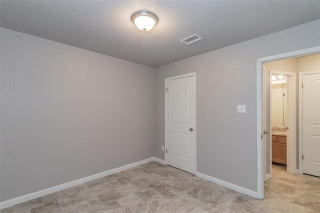 Building Photo - 2312 Shady Turf Dr