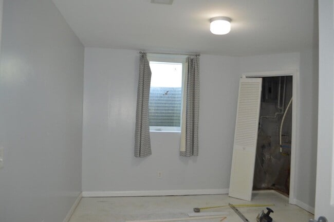 Building Photo - 101 S Garth Ave
