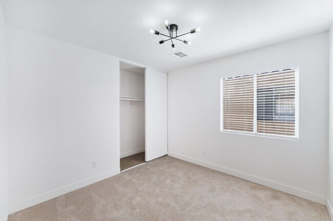 Building Photo - Modern Designer Remodel with Stylish Finishes & Spacious Outdoor Living!