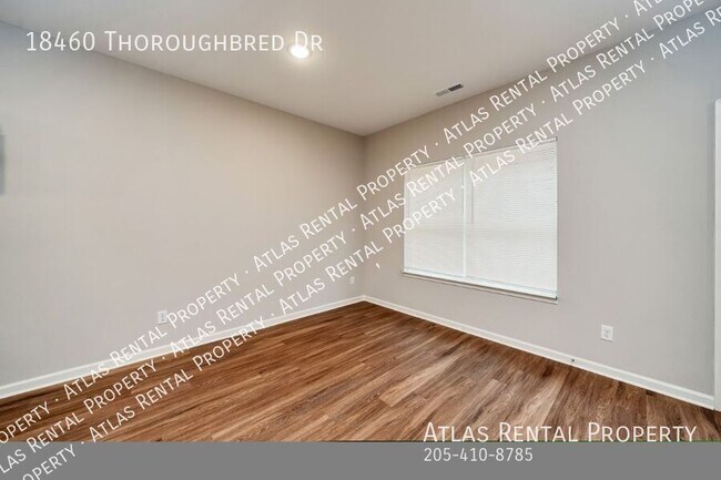 Building Photo - 18460 Thoroughbred Dr