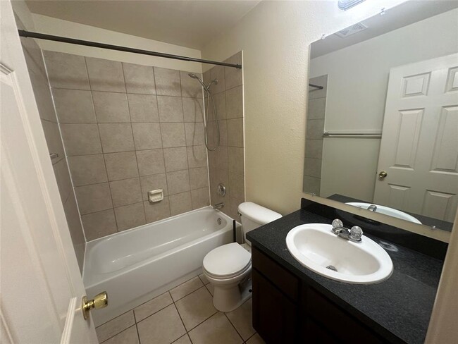 Building Photo - 1408 Bergin Ct