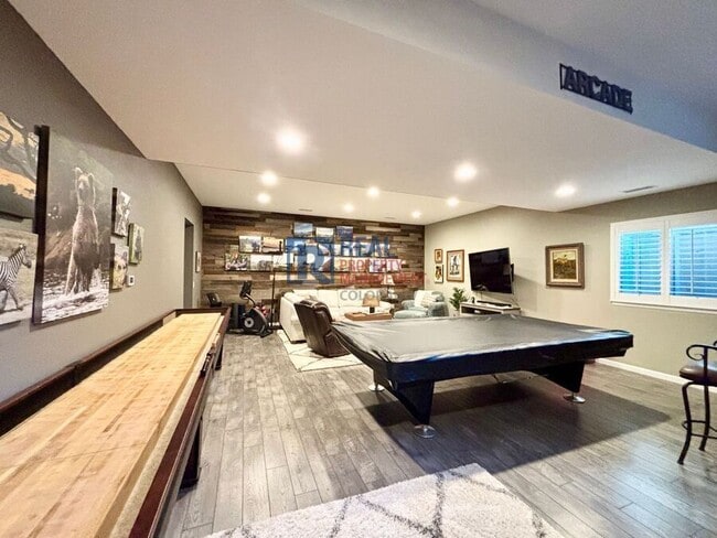 Building Photo - 873 Woodgate Dr