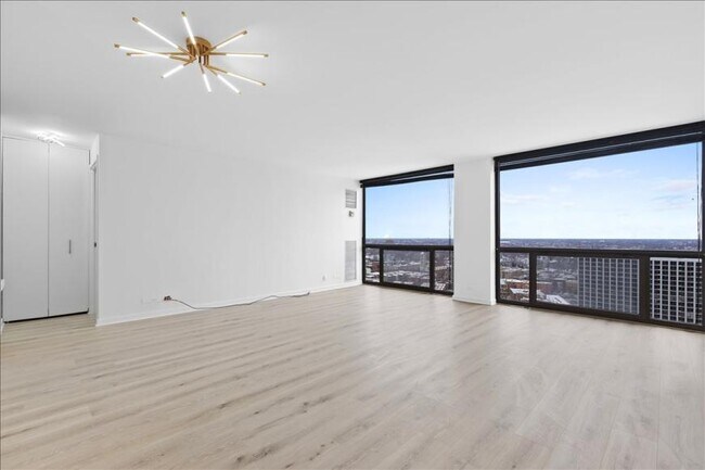 Building Photo - 1 bedroom in Chicago IL 60613