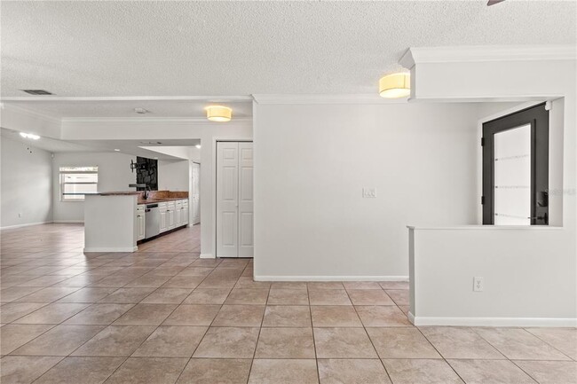 Building Photo - 7021 Blossom Ave