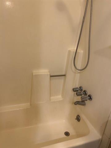 Building Photo - 308 Avenue E Ave