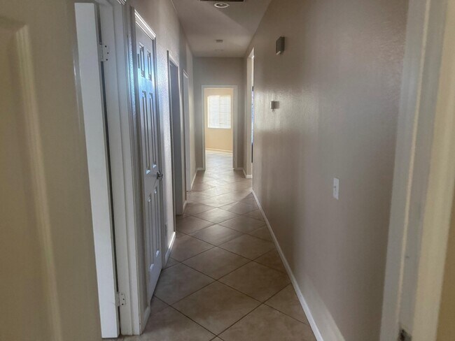 Building Photo - 79531 Dandelion Dr