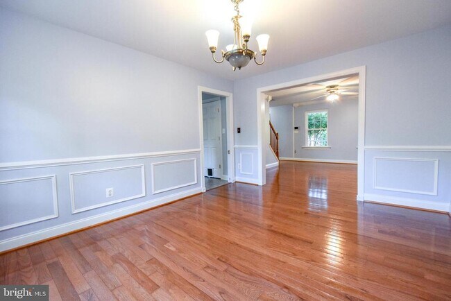 Building Photo - 42271 Bird Haven Dr