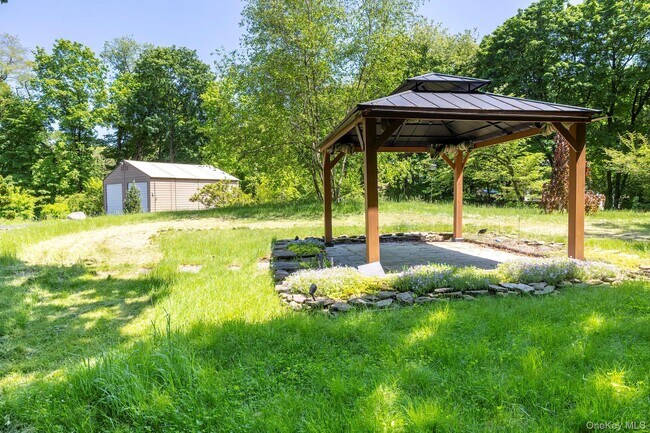 Building Photo - 65 Furnace Dock Rd