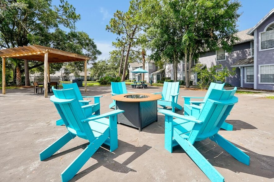 Building Photo - ARIUM Kissimmee Lakes