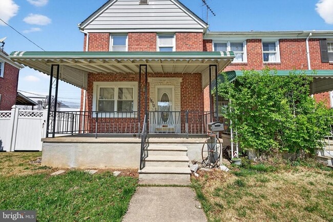 Building Photo - 1870 Yakona Rd