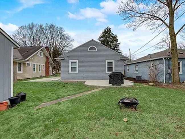 Building Photo - 528 W 43rd St