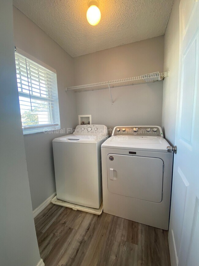 Building Photo - 2076 Cypress Bay Blvd