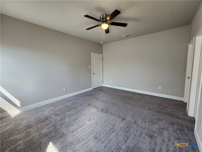 Building Photo - 2021 Rueben Rd