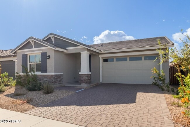 Building Photo - 11157 W Parkway Dr