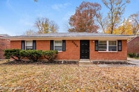 Building Photo - 8903 Willowcreek Dr