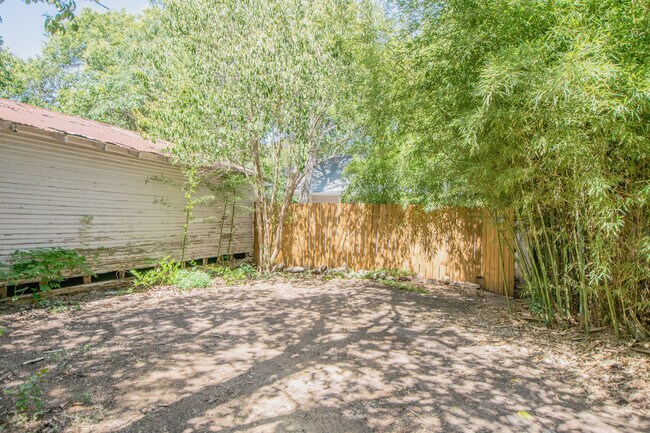 Building Photo - San Gabriel-2845