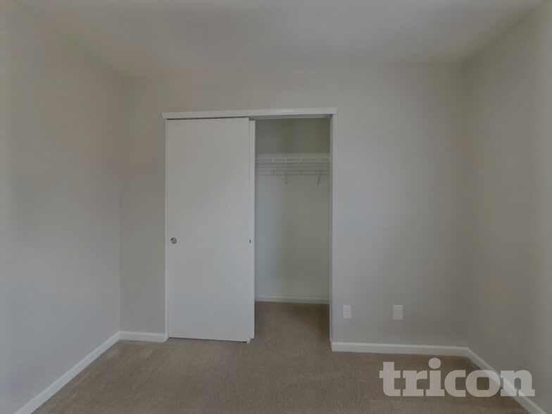 Building Photo - 907 Swearngan Ridge Ct