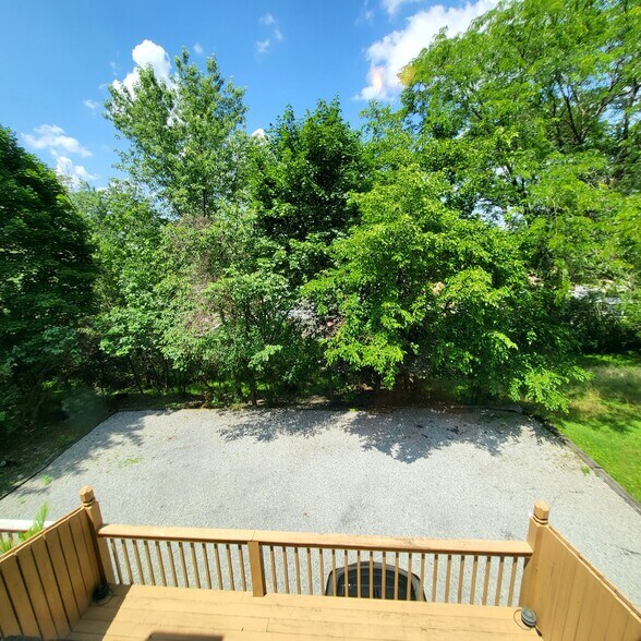 Building Photo - 551 Cumberland Rd