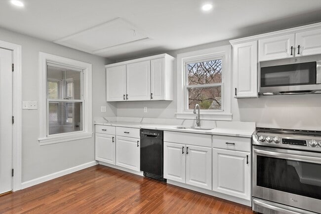 Building Photo - 138 Walker Rd