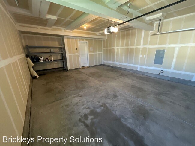 Building Photo - 3 br, 2.5 bath House - 4615 Gneiss Loop