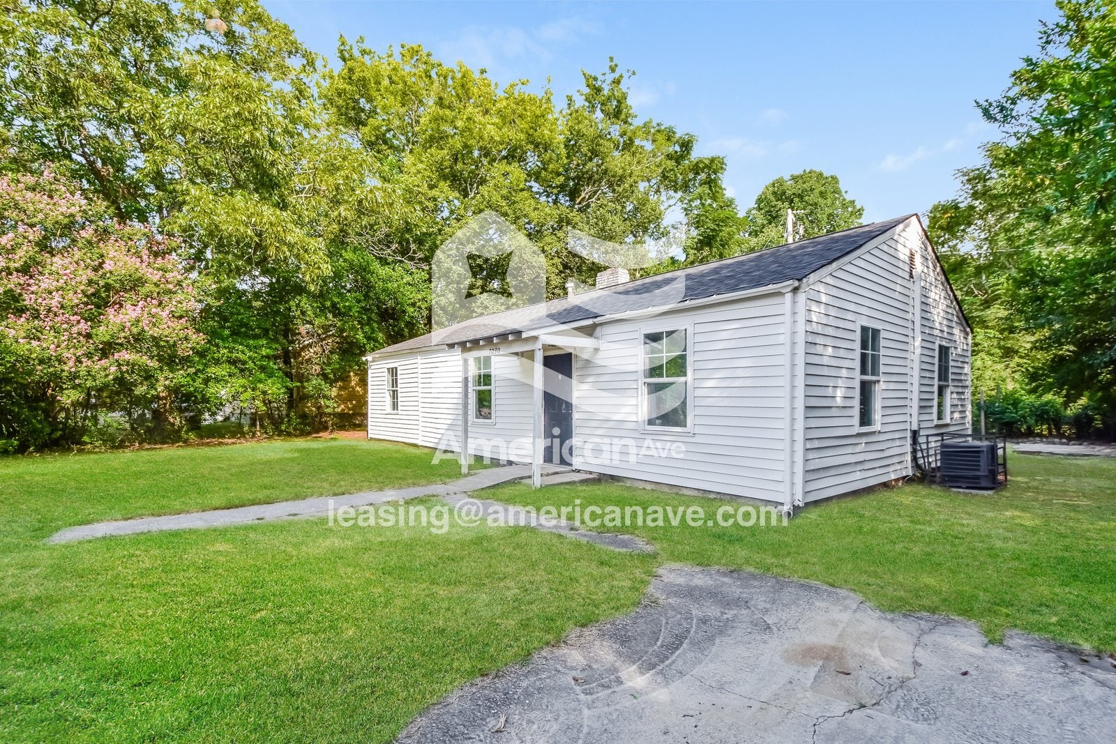 Building Photo - 7030 Sprott St