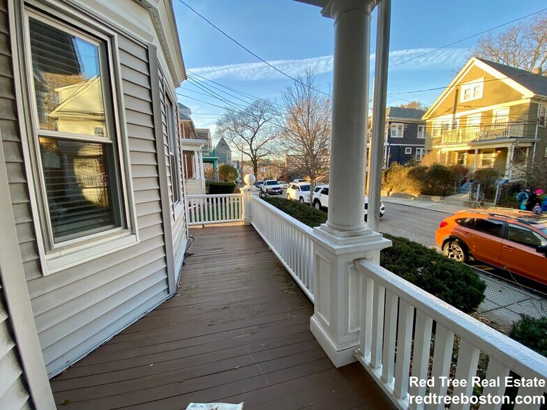 Building Photo - 51 Patten St