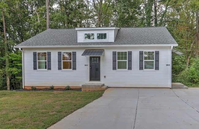 Unit A - Single Story with plenty of parking - 345 W Stewart Ave