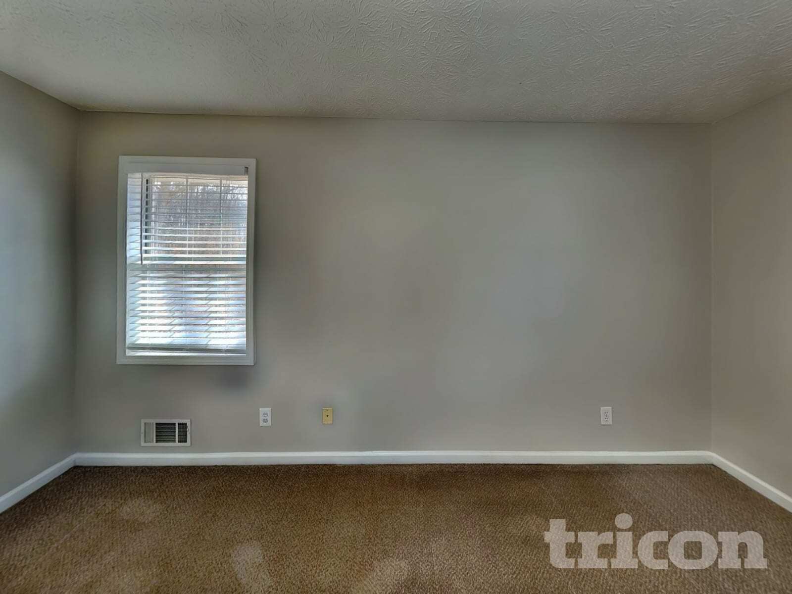 Building Photo - 1567 Kimberly Pl